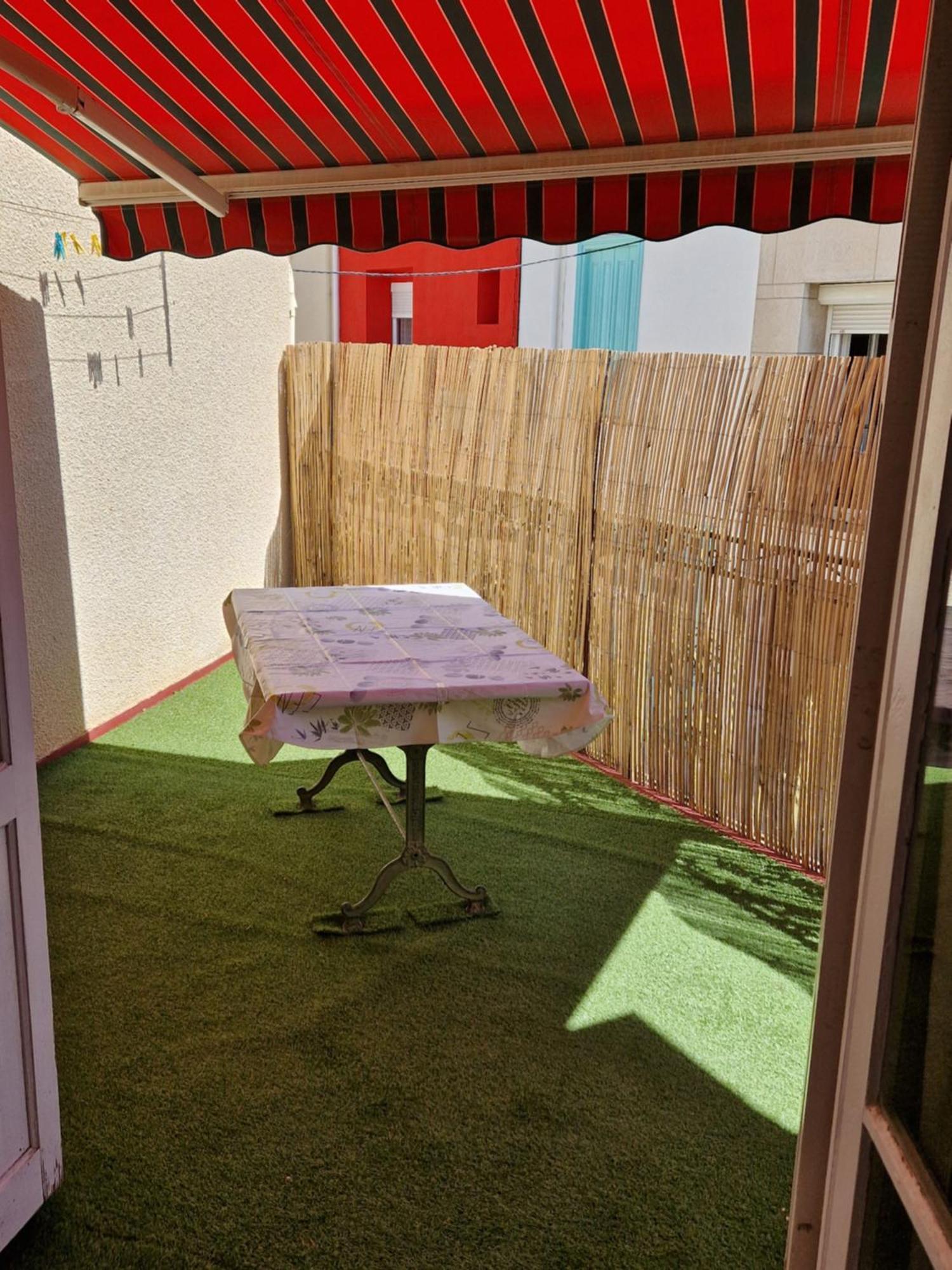 Appartement Avec Terrasse Saint Laurent De La Salanque Buitenkant foto